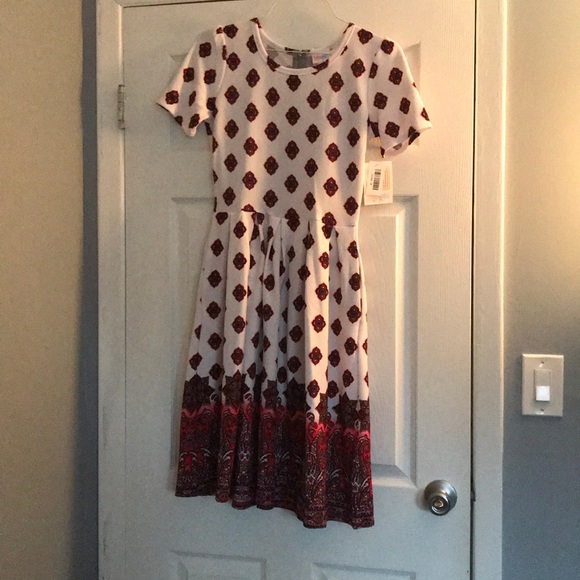 Lularoe Amelia - Picture 1 of 1